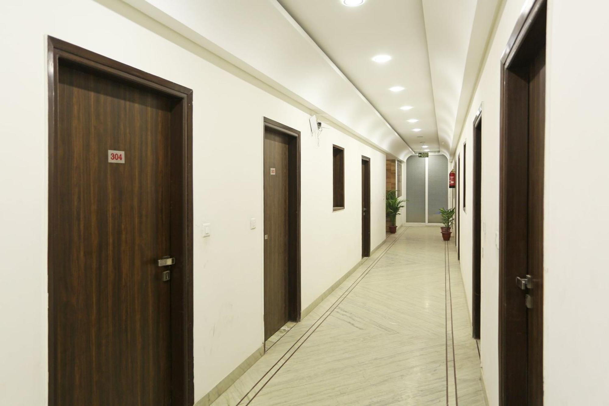 Hotel O Lakshya New Delhi Eksteriør bilde