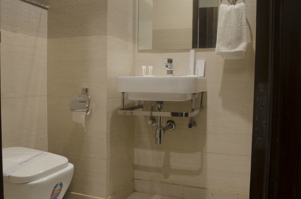 Hotel O Lakshya New Delhi Eksteriør bilde